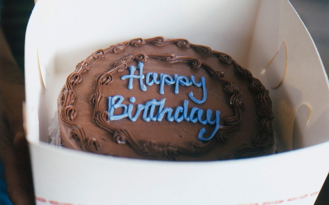 How To Write On A Cake Cleanly Taste Of Home How To Write On A Cake Cleanly Taste Of Home